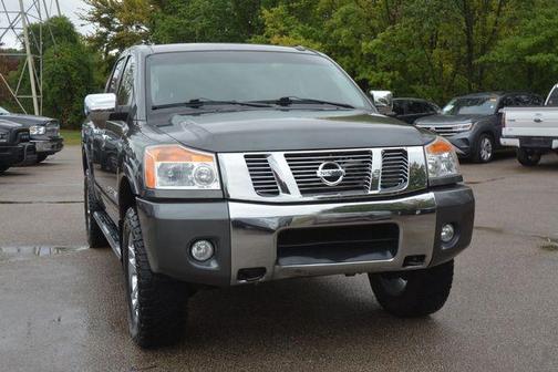 2012 Nissan Titan SL