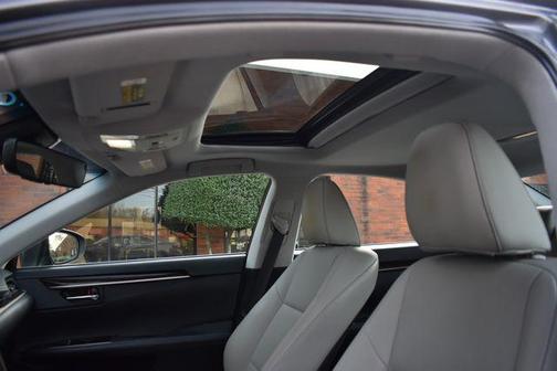 2016 Lexus ES 350 Base