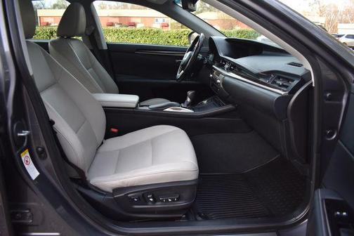 2016 Lexus ES 350 Base