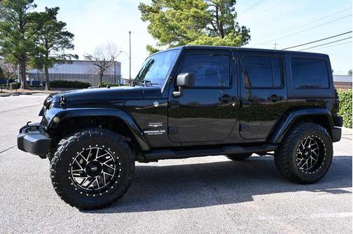 2012 Jeep Wrangler Unlimited Sahara