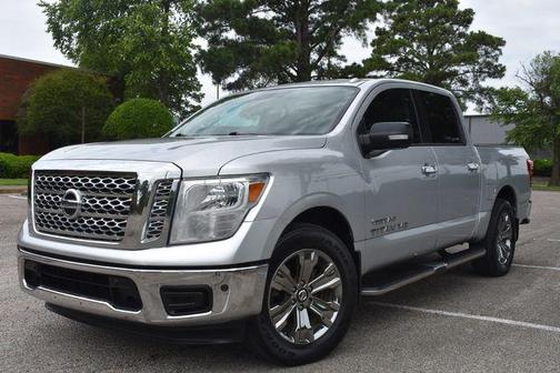 2018 Nissan Titan SV