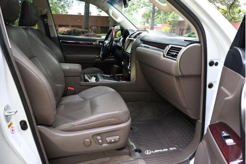 Starfire Pearl 2016 Lexus GX 460 Premium