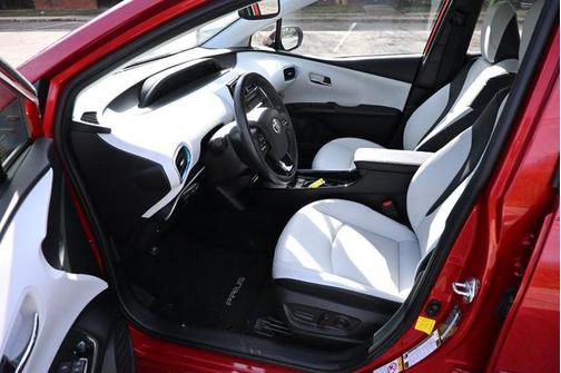 2019 Toyota Prius XLE