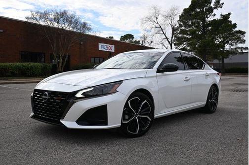 2024 Nissan Altima SR FWD