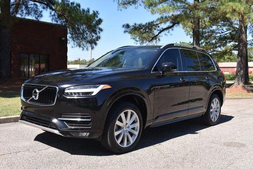 2017 Volvo XC90 T6 Momentum