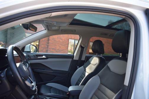 2022 Volkswagen Taos 1.5T SEL