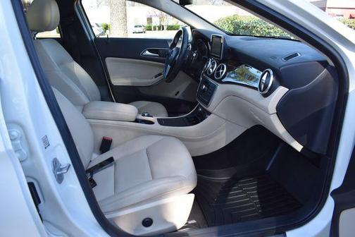 2015 Mercedes-Benz GLA-Class 4MATIC