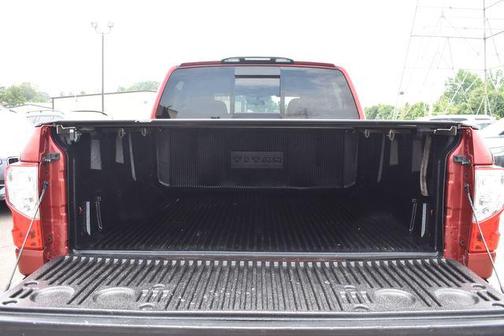 2018 Nissan Titan SV