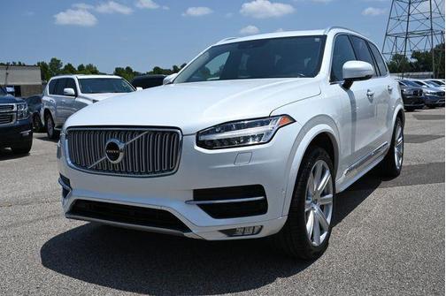 White 2018 Volvo XC90 T6 Inscription