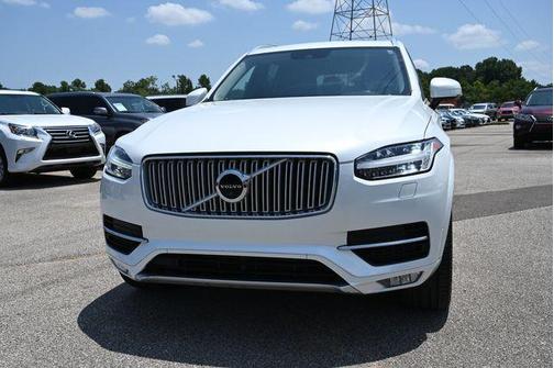 White 2018 Volvo XC90 T6 Inscription