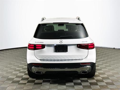 2026 Mercedes-Benz GLB 250 Base 4MATIC