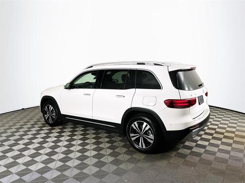 2026 Mercedes-Benz GLB 250 Base 4MATIC