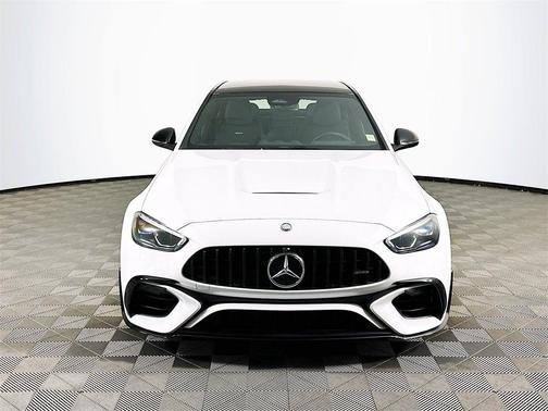 2024 Mercedes-Benz AMG C 63 S E Performance