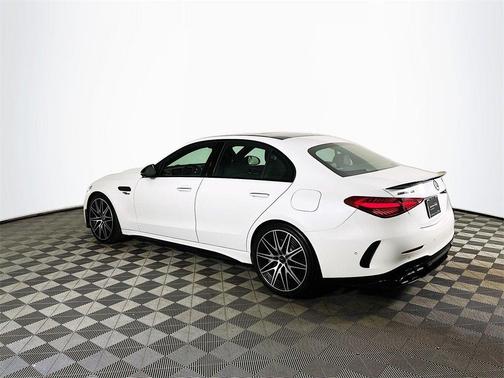 2024 Mercedes-Benz AMG C 63 S E Performance