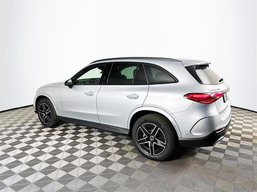 2025 Mercedes-Benz GLC 300 Base 4MATIC
