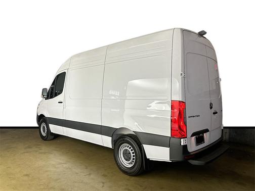 2025 Mercedes-Benz Sprinter 2500 Standard Roof