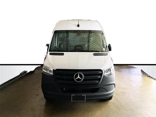 2025 Mercedes-Benz Sprinter 2500 Standard Roof