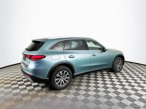 2026 Mercedes-Benz GLC 300 Base 4MATIC