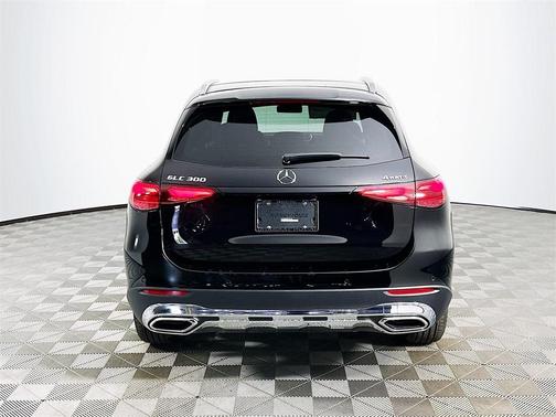 2025 Mercedes-Benz GLC 300 Base 4MATIC