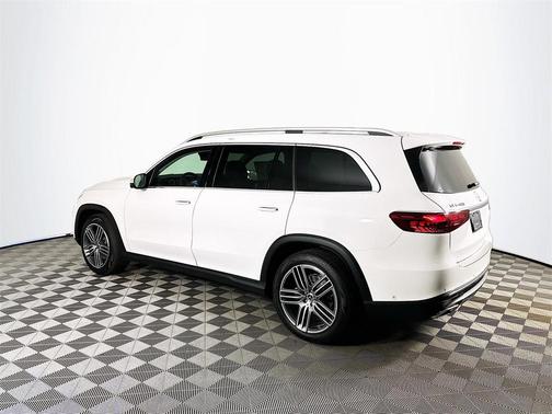 2026 Mercedes-Benz GLS 450 4MATIC