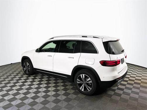 2026 Mercedes-Benz GLB 250 Base 4MATIC
