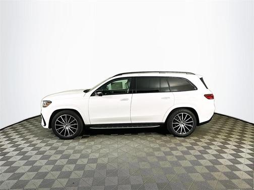2026 Mercedes-Benz GLS 580 