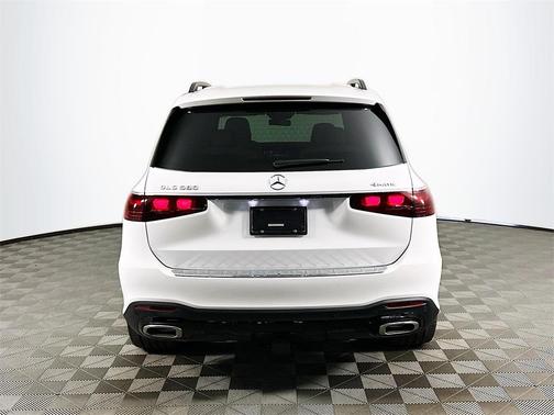 2026 Mercedes-Benz GLS 580 
