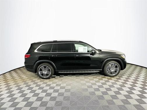 2026 Mercedes-Benz GLS 450
