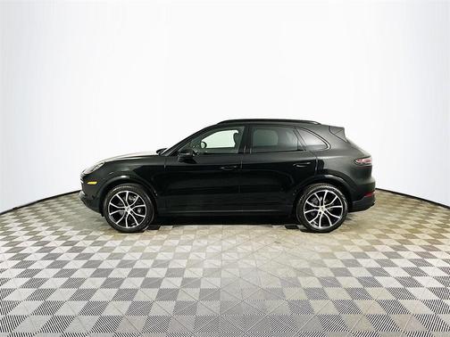 2023 Porsche Cayenne S