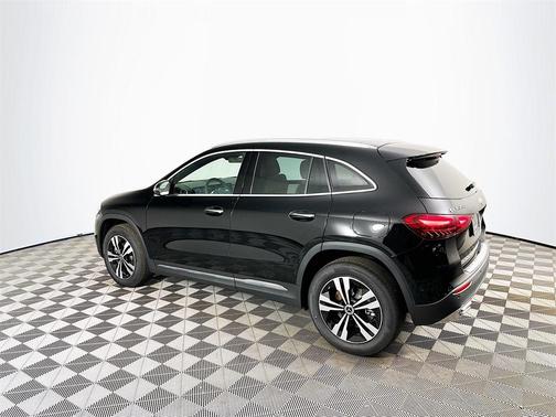 2026 Mercedes-Benz GLA 250 Base 4MATIC