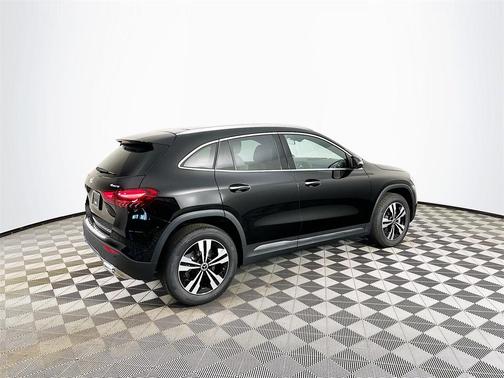 2026 Mercedes-Benz GLA 250 Base 4MATIC