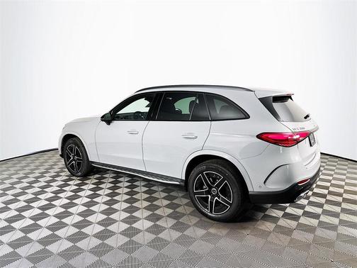 2025 Mercedes-Benz GLC 300 Base 4MATIC