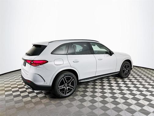 2025 Mercedes-Benz GLC 300 Base 4MATIC