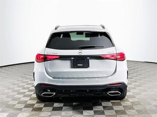 2025 Mercedes-Benz GLC 300 Base 4MATIC