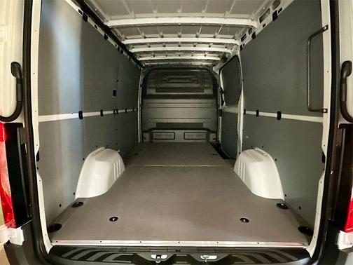 2025 Mercedes-Benz Sprinter 2500 Standard Roof