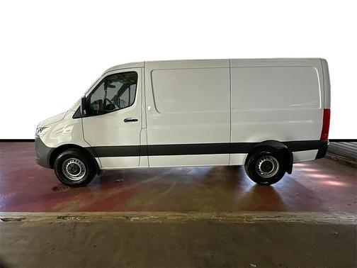 2025 Mercedes-Benz Sprinter 2500 Standard Roof