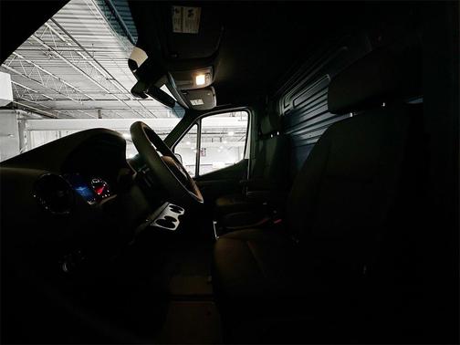 2025 Mercedes-Benz Sprinter 2500 Standard Roof