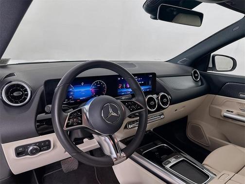 2025 Mercedes-Benz GLA 250 Base 4MATIC