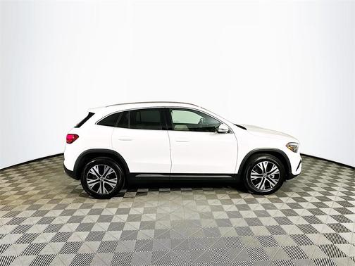 2025 Mercedes-Benz GLA 250 Base 4MATIC