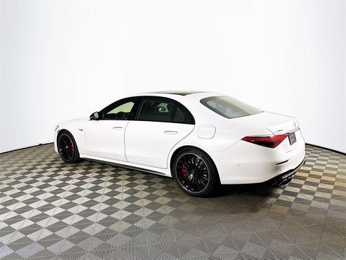 2026 Mercedes-Benz AMG S 63 E Base