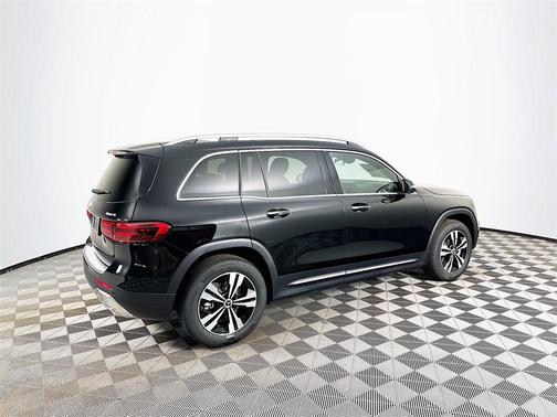 2025 Mercedes-Benz GLB 250 Base 4MATIC
