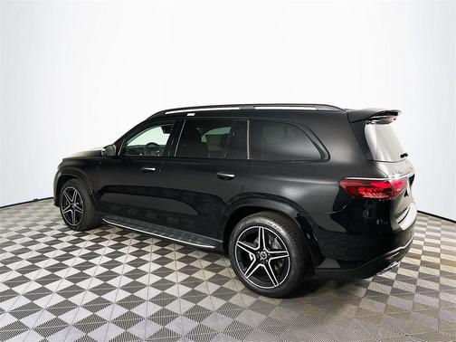 2026 Mercedes-Benz GLS 450 
