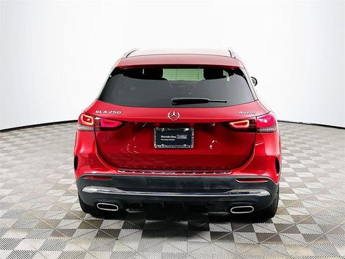 2022 Mercedes-Benz GLA 250 Base 4MATIC