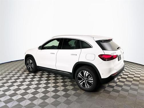 2025 Mercedes-Benz GLA 250 Base 4MATIC