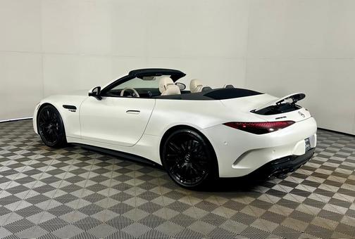 2025 Mercedes-Benz AMG SL 63 S E Performance