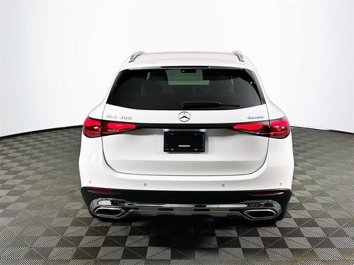 2026 Mercedes-Benz GLC 300 Base 4MATIC