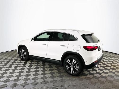 2026 Mercedes-Benz GLA 250 Base 4MATIC
