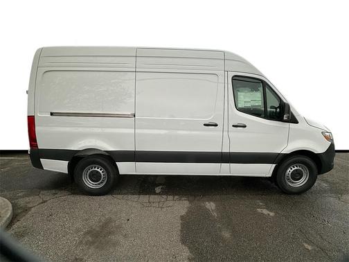 2025 Mercedes-Benz Sprinter 2500 Standard Roof
