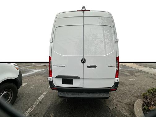 2025 Mercedes-Benz Sprinter 2500 Standard Roof