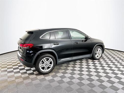 2021 Mercedes-Benz GLA 250 Base 4MATIC